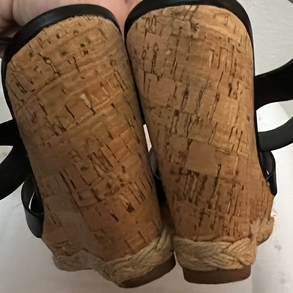 Wedge heel sandals - Picture 6 of 6